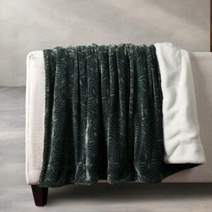 Life Comfort Ultimate Faux Fur Throw